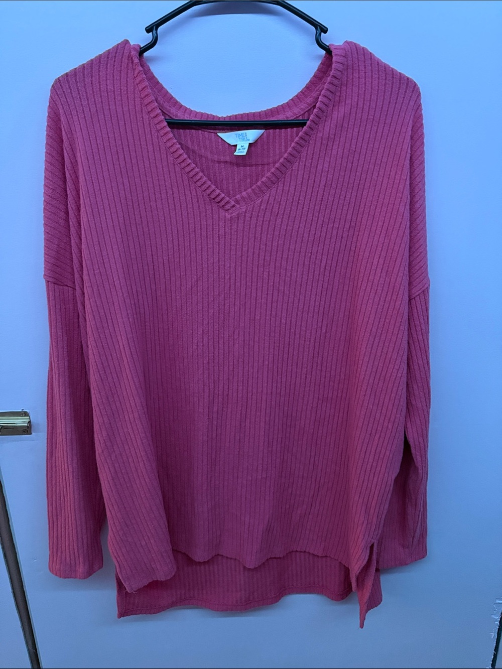 Cozy Ribbed V-Neck Sweater - Pink